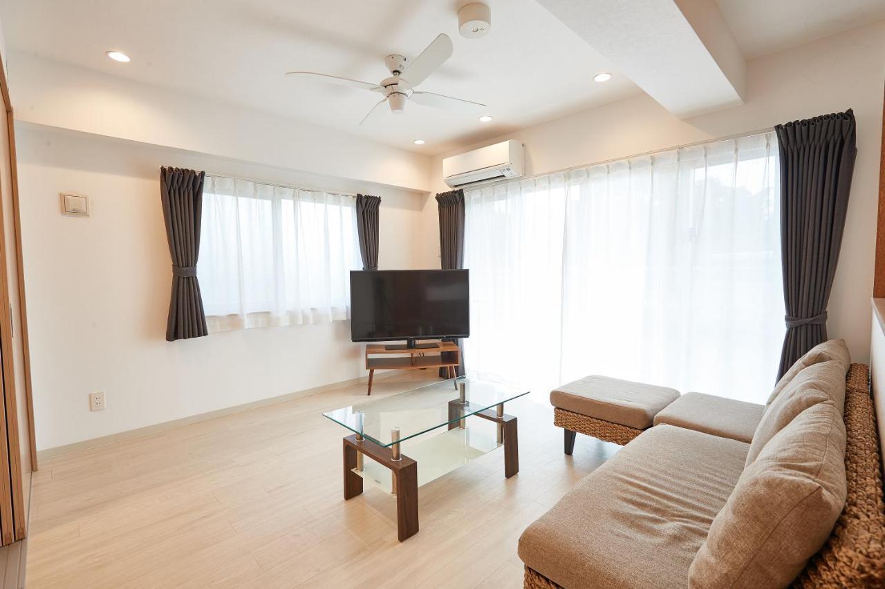New Normal Hotel In Nago ニューノーマルホテルイン名護 ภายนอก รูปภาพ